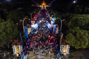 BIB: 
                            <button type="button" onclick="openModal(22791479)" class="btn btn-primary btn-sm float-right btn-popup" data-toggle="modal" data-target=".modal-high-quality">
                        <i class="fas fa-shopping-cart"></i> Add to Cart
                    </button>
                                            <button type="button" onclick="isThisMe(22791479, true)" class="btn btn-success btn-sm float-right btn-popup btn-isme hidden" data-toggle="tooltip" data-placement="bottom" title="นี่คือรูปของคุณใช่ไหม คลิกที่นี่เพื่อเอาเข้าอัลบั้ม">
                        <i class="fas fa-plus"></i> Add to album
                    </button>
                    <button type="button" onclick="isThisMe(22791479, false)" class="btn btn-warning btn-sm float-right btn-popup btn-isnotme hidden">
                        <i class="fas fa-ban"></i> Remove from album
                    </button>